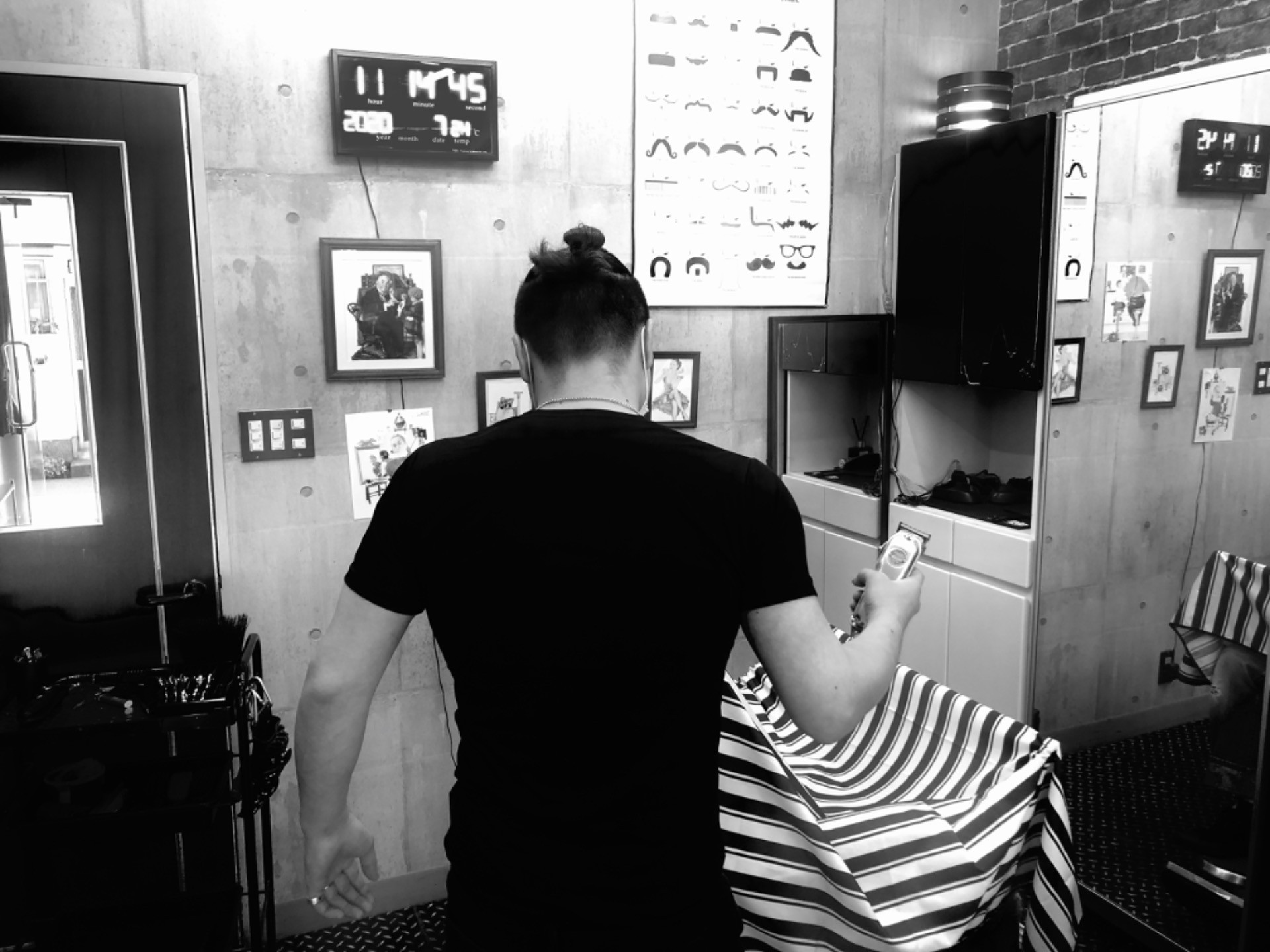 おしゃれな床屋　バーバーショップ東淀川区北江口