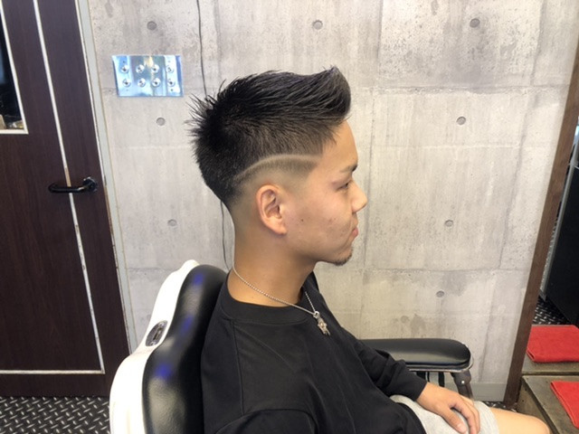 北江口BARBERSHOPフェード