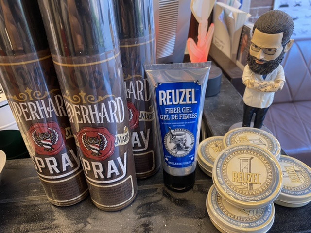 東淀川区井高野  barber shop No.18